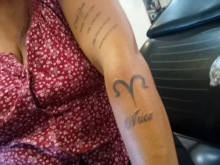 Slung Down Body Art 0