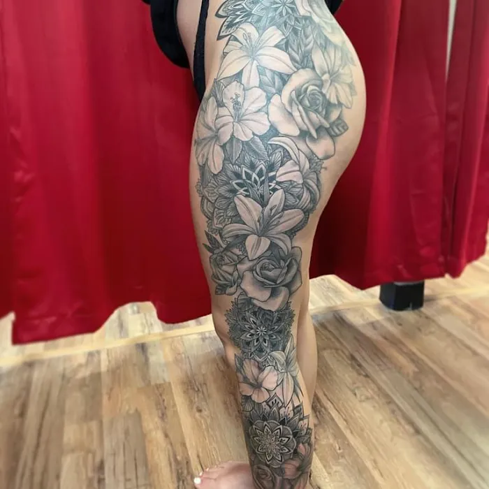 American Pin-Up Tattoo 4