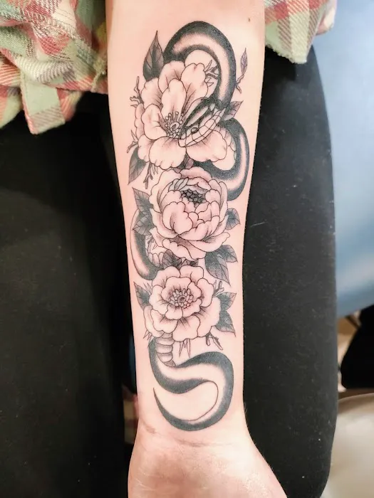 Old School Tattoo and Piercing 0