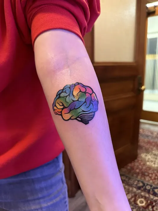 Neon Magician Tattoo Studio 4