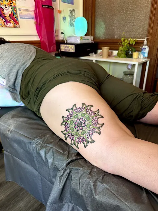 Neon Magician Tattoo Studio 5