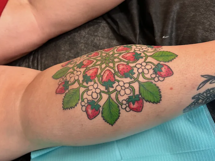 Neon Magician Tattoo Studio 7