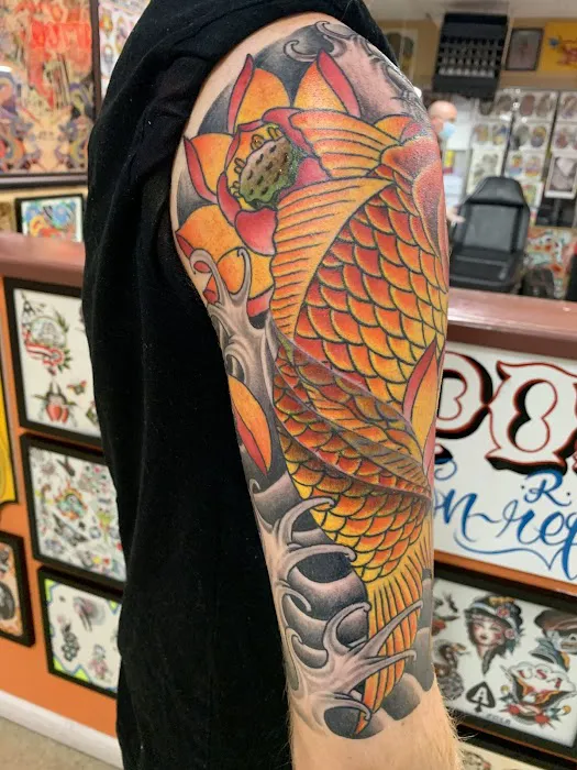 Lucky Dragon Tattoo Parlor 2