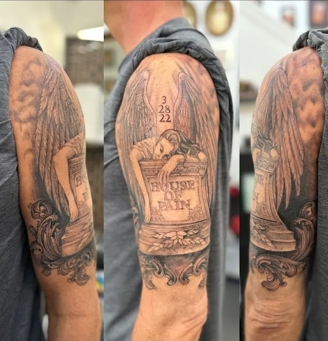 Rum Thai Tattoo 9