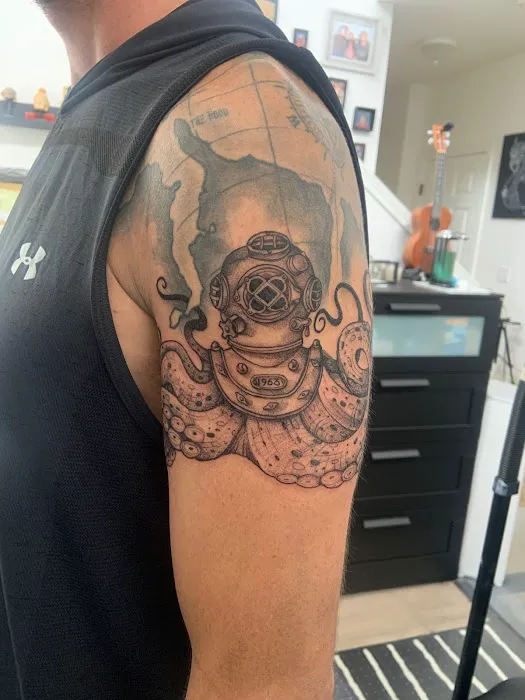 Rum Thai Tattoo 6