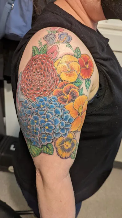 True Love Tattoo & Art Gallery 7