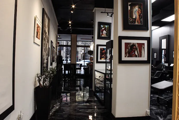 Dzul Ink Lounge 1
