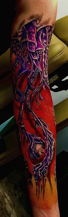 Fenix Tattoo and Piercing 3