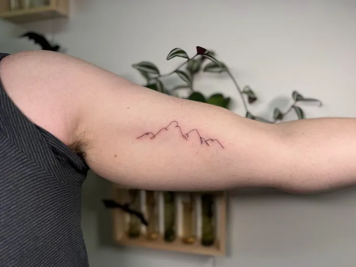 Moonfall Tattoo Boutique 8