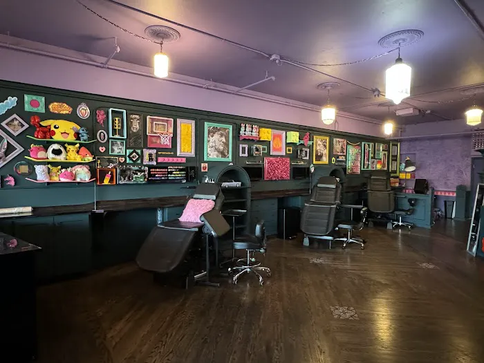 Crab Neck Tattoo Shop 9