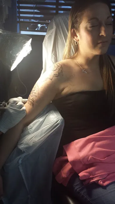 Maple Valley Tattoo and Piercing 5