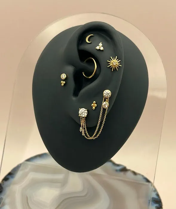 Glimpse Piercing Boutique 3