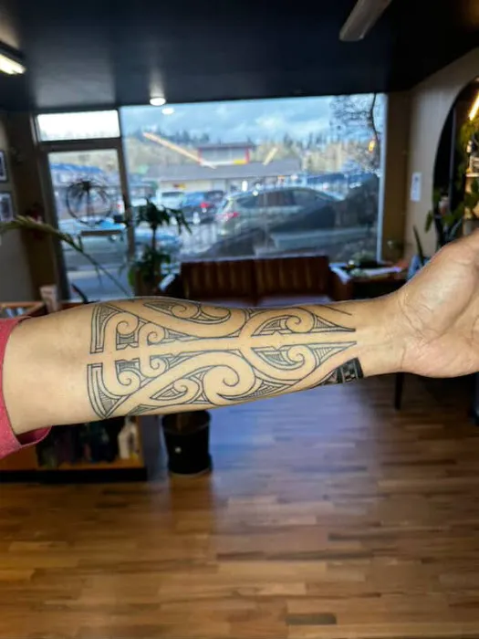 Local Roots Ink Studio 8