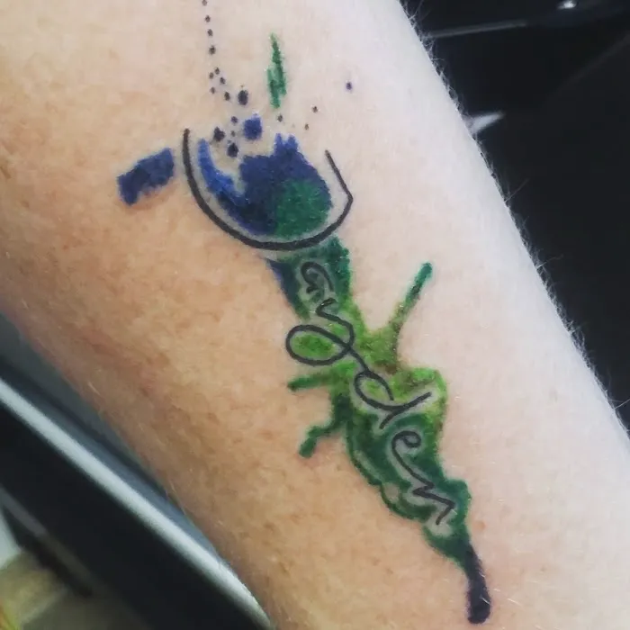 Body Piercing by Erin ( formally Linda's Body Piercing) 7