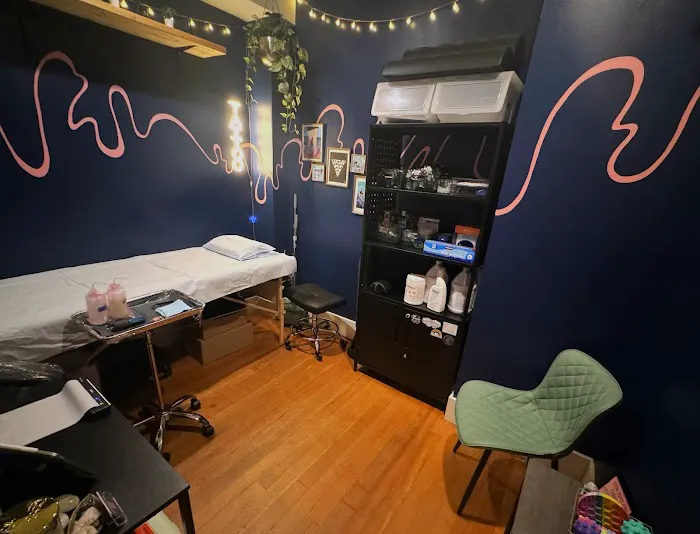 Hard Easy Tattoo - Private Studio 1