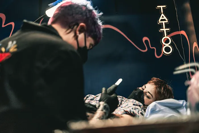 Hard Easy Tattoo - Private Studio 0