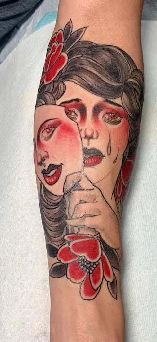 Luna Tattoo 9