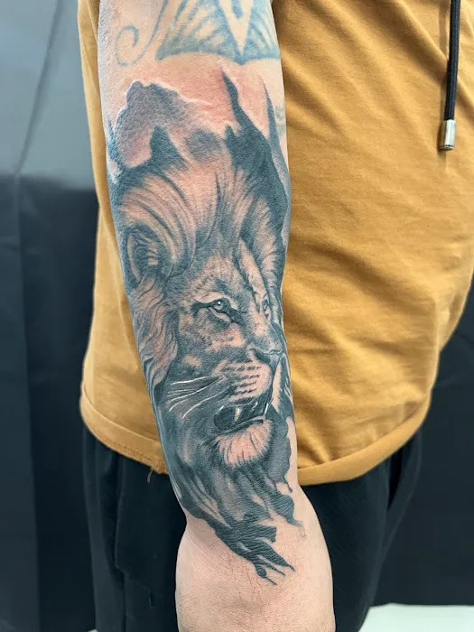 Tattoo Asylum (Tacoma Tattoos and Piercings) 6
