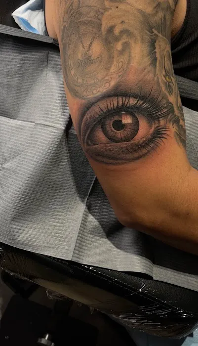 Old Trolley Tattoo 2