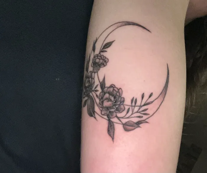 Mount Peak Tattoo and Body Piercing 1