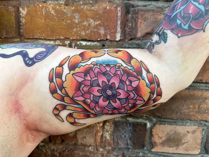 LION'S DEN TATTOO 3