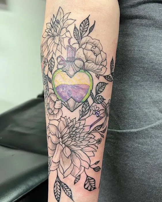 Divine Tattoo 0