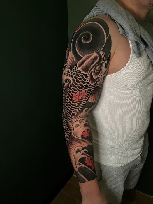 Pearl Dagger Tattoo Studio 5