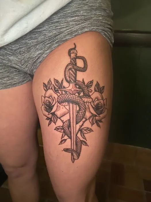 Pearl Dagger Tattoo Studio 2