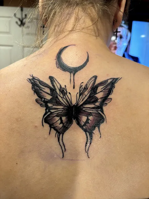 Ink Wave Tattoos Inc. 7