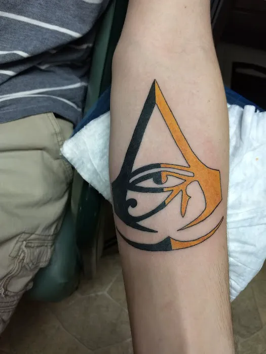 Golden Orchid Tattoo Studio 6