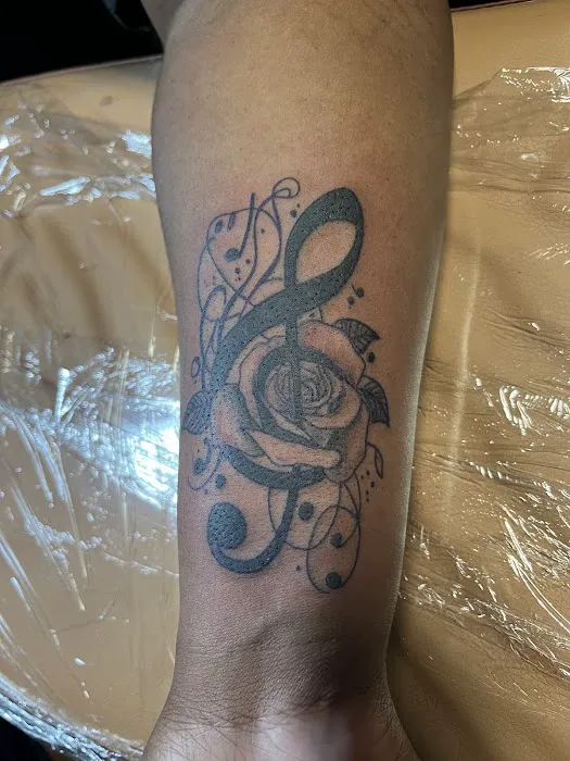 Inktopia Tattoo Parlor 6