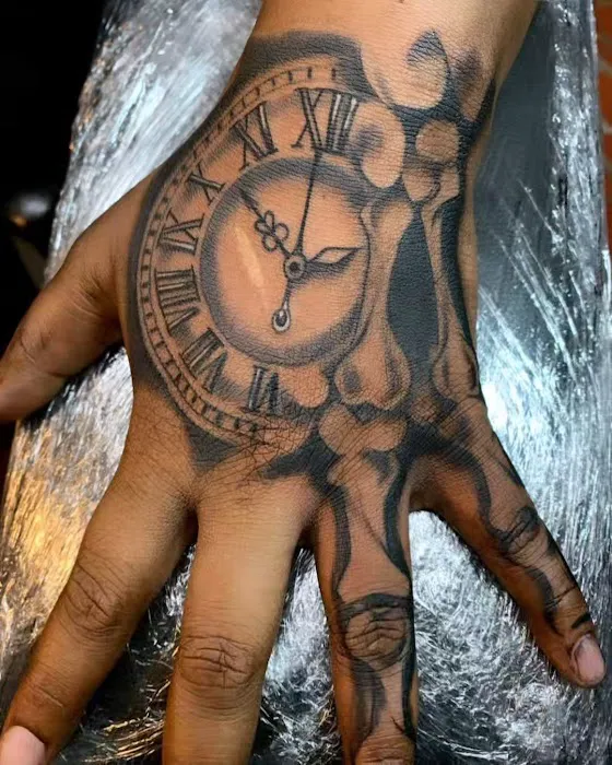 Artistic Ink Tattoo Studio 1