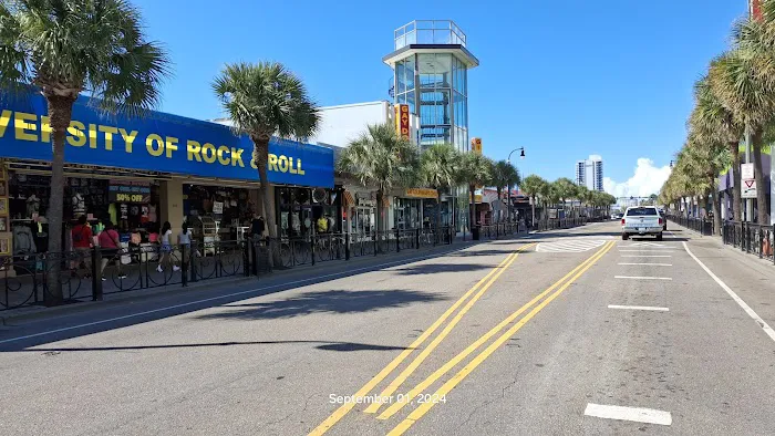 University of Rock and Roll T-shirt store 2