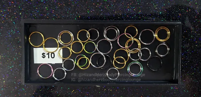 Hiz & Herz Body Piercing Lounge 0
