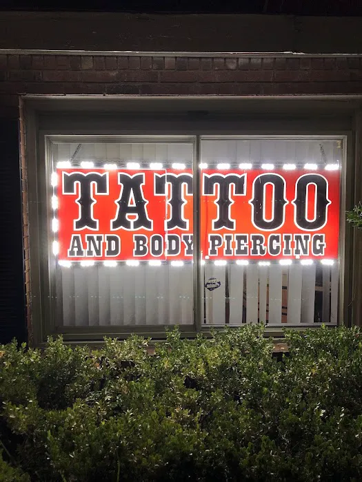Seven Oaks Piercing Parlor 0