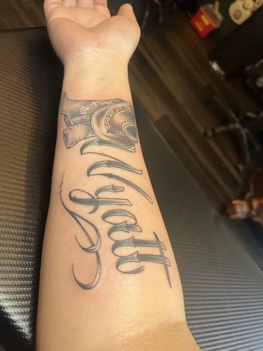 Tattoo the World Ink Studio 0
