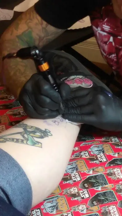 Iconic Tattoo & Piercing 1