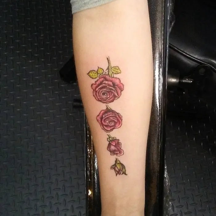 LUCKY PRICK TATTOO 0