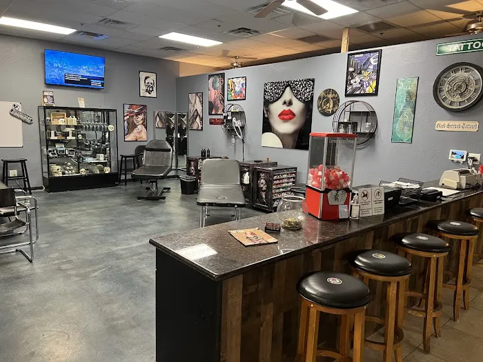 Extreme Tattoo, Piercing & Tanning & Hair Salon 2