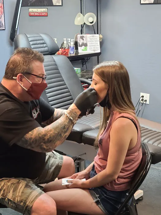 Extreme Tattoo, Piercing & Tanning & Hair Salon 5