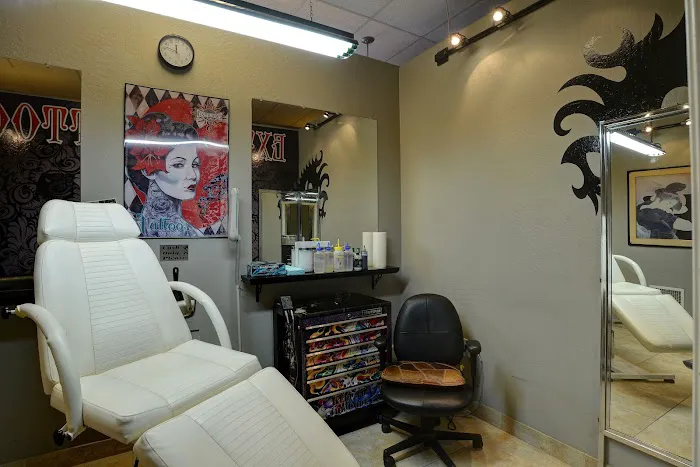 Extreme Tattoo, Piercing & Tanning & Hair Salon 4