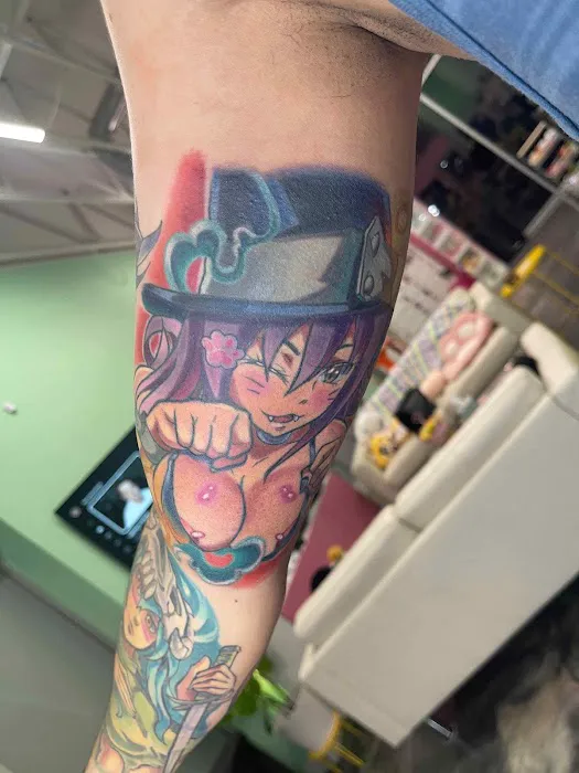 UwU Tattoo Studio 6