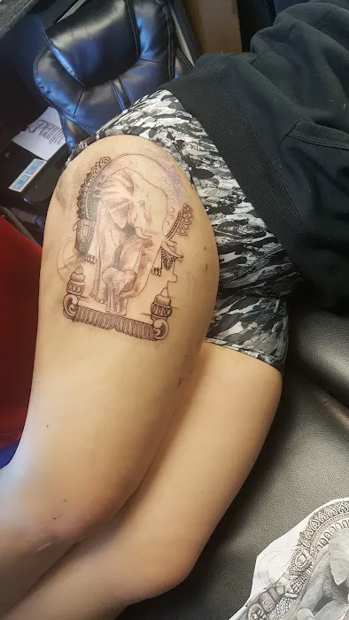 Knucklehead Tattoo Shop 0