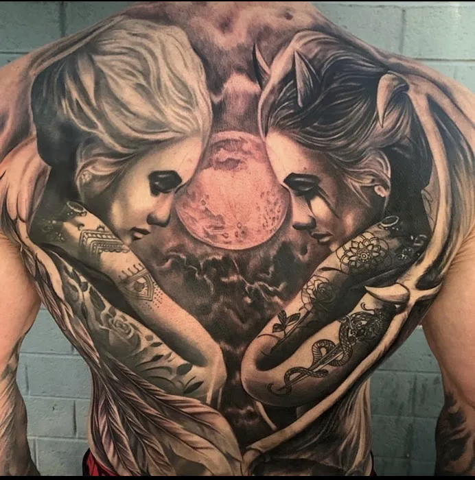 Knucklehead Tattoo Shop 4