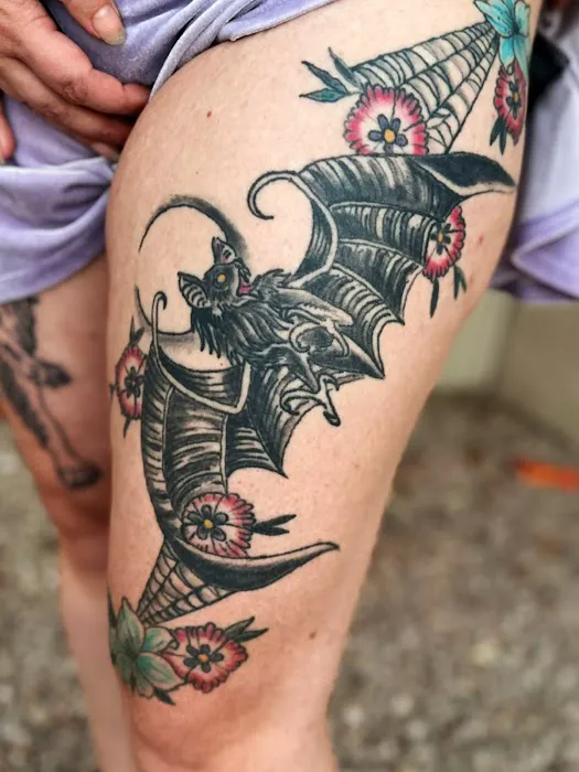 Crawling Squid Tattoo Studio 3