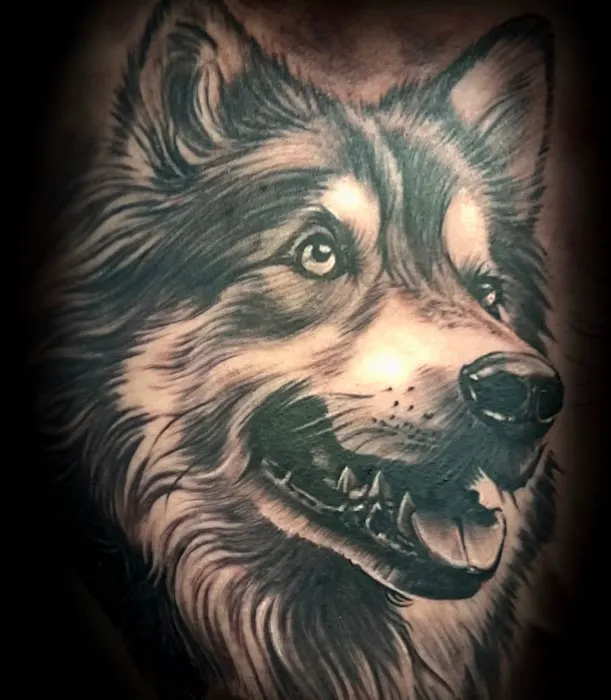 Grand Avenue Tattoo & Piercings 5