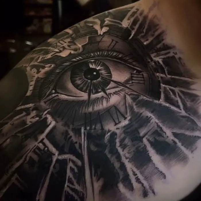 Grand Avenue Tattoo & Piercings 6