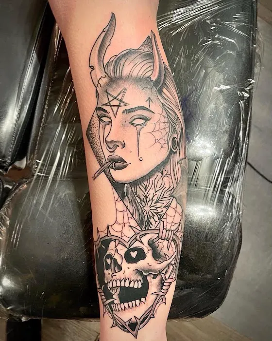 Mad Tatter Kustoms 6