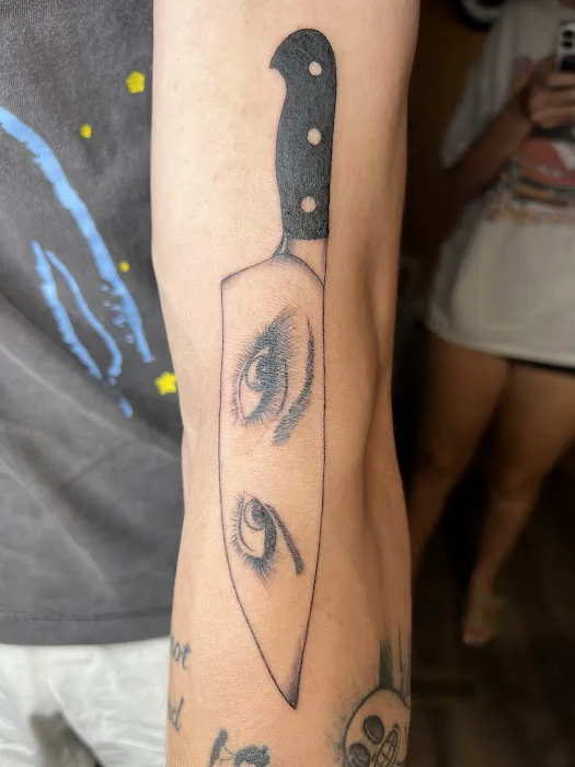 Axolotl Tattoo Studios LLC 4