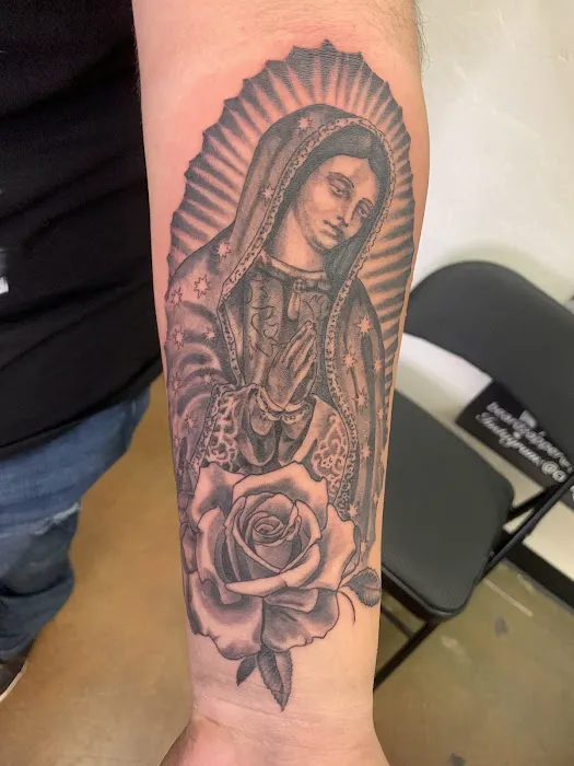 Twin Suns Tattoo Studio LLC. 6